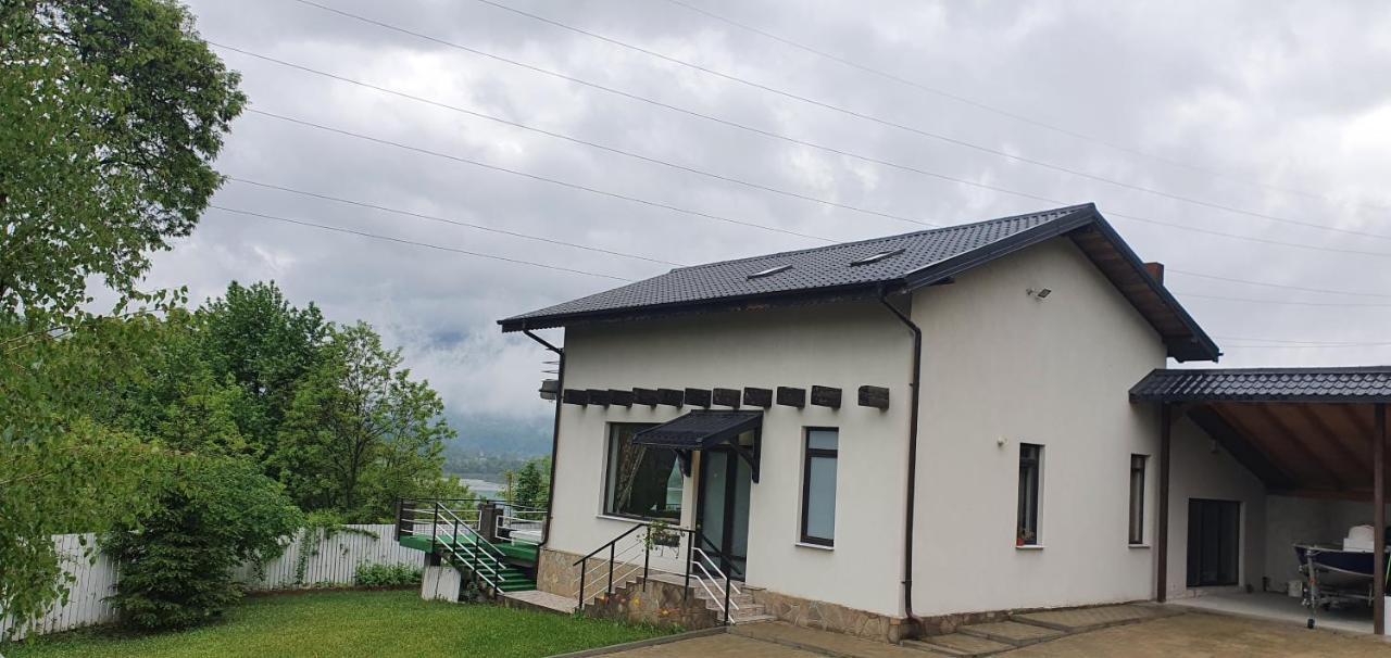 Casa Yla Villa Piatra Neamţ Екстериор снимка